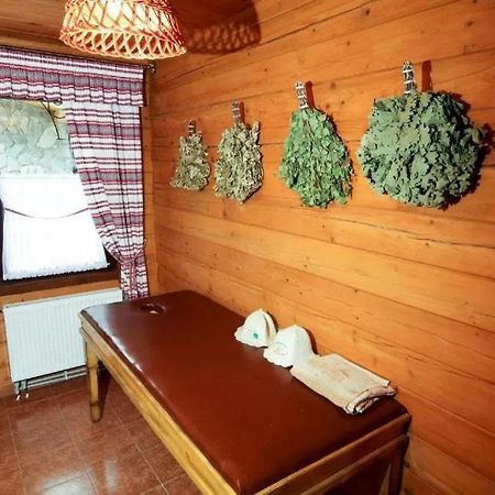 Villa Gnizdo LelekySkhidnytsia エクステリア 写真