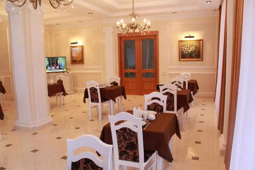 Villa Gnizdo LelekySkhidnytsia エクステリア 写真