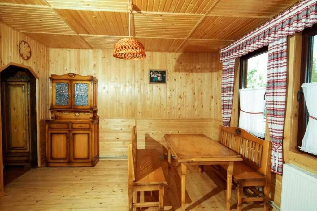 Villa Gnizdo LelekySkhidnytsia エクステリア 写真